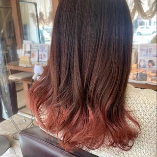 セミロング 加藤 実穂のヘアスタイル