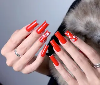 ネイル 小島 阿佑美のネイルデザイン