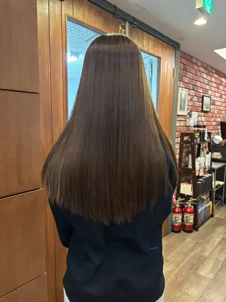 ロング ロイヤルスイート所属・眞壁 華子のヘアスタイル