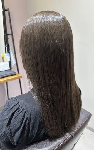 カラー 西原 愛紗のヘアスタイル