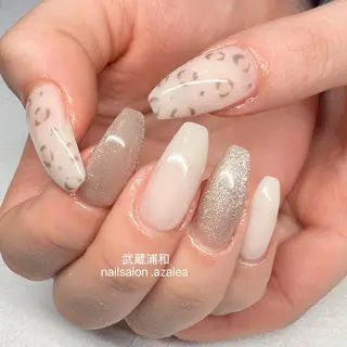 ネイル R inのネイルデザイン