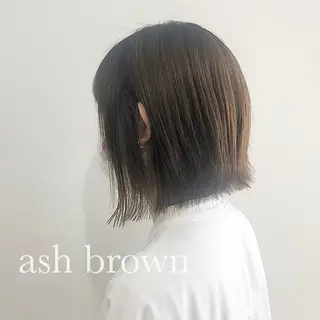 ミディアム 川野 彩海のヘアスタイル
