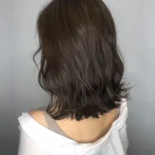 ミディアム シンタニナオト /梅田茶屋町のヘアスタイル