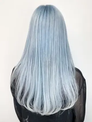 ロング 石井 綾乃のヘアスタイル