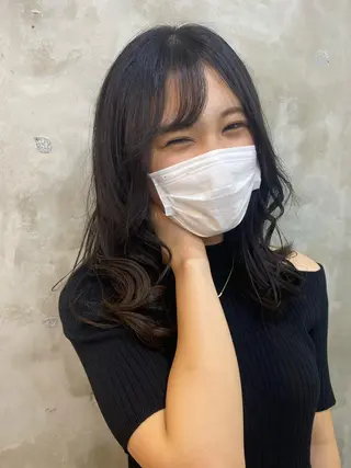 ロング カラー ヘアアレンジ 志賀 あずみのヘアスタイル