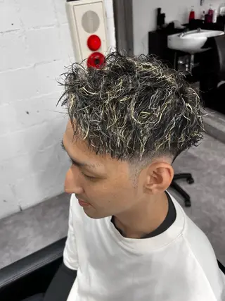 パーマ メンズ 笹江 瑞穂のヘアスタイル