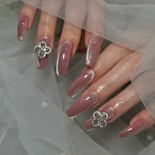 ネイル NEO Beauty Salon所属・𝐍𝐄𝐎 𝐉𝐔𝐑𝐈のネイルデザイン