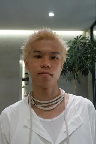 ショート カラー メンズ 神戸／メンズカット ／メンズパーマのヘアスタイル