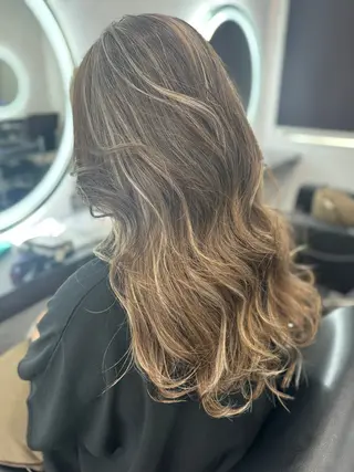 ロング LOHAS宮田 香奈のヘアスタイル