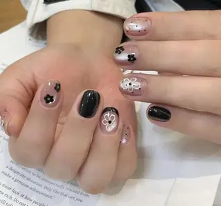 ネイル Tini ANA.CHUOのネイルデザイン