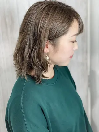 ミディアム 石沢 知康のヘアスタイル