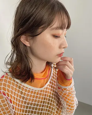 ミディアム カラー Hayashi Shioriのヘアスタイル