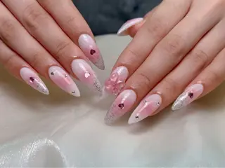ネイル lucky nail 歌舞伎町のネイルデザイン