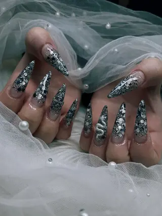 ネイル 南田 千絵のネイルデザイン