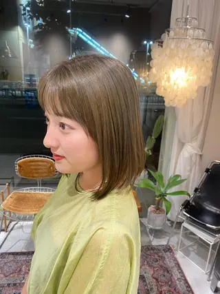 ミディアム カラー 寺尾 遥のヘアスタイル
