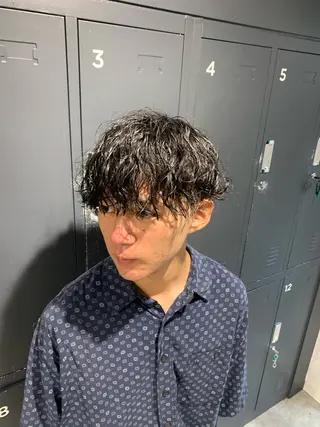 ショート パーマ メンズ 園田 将士のヘアスタイル