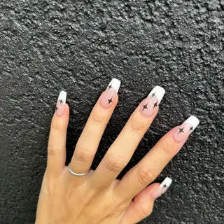ネイル Laki nailのネイルデザイン
