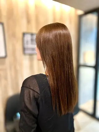 セミロング カラー AIconic nagoya所属・縮毛矯正/ レイヤー/ミディアムのヘアスタイル