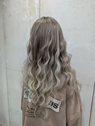 ロング EDeN Yurinaのヘアスタイル