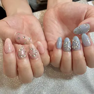 ネイル yuri 🌈のネイルデザイン