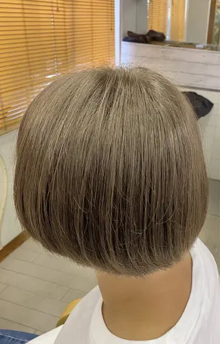 ショート カラー CRADLE Takeuchiのヘアスタイル