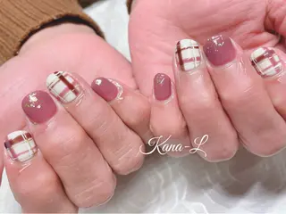 ネイル 芦辺 香奈のネイルデザイン