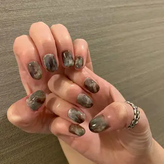 ネイル repos~ルポ~所属・里見 麗のネイルデザイン