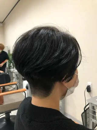 ショート カラー 佐々木 政徳のヘアスタイル