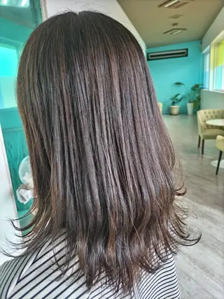 セミロング メリー所属・磯崎 美幸のヘアスタイル