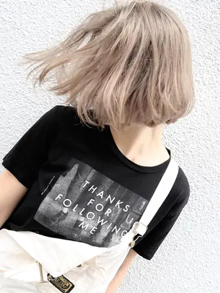 ミディアム AULENT所属・嶋崎 留美のヘアスタイル