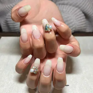 ネイル Cleo中目黒店 Hinahoのネイルデザイン