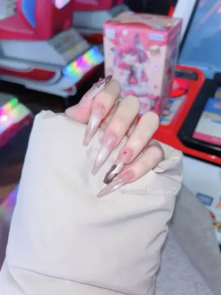 ネイル 𝑌𝑈𝑈𝐾𝐴 /ワンホン/量産型のネイルデザイン