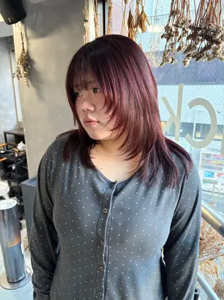 セミロング カラー すぎもと さき⚡️ レイヤー･*パーマのヘアスタイル