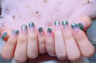 ネイル マジックミラー所属・マジック ミラーのネイルデザイン