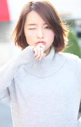 ミディアム アーレル 池袋のヘアスタイル