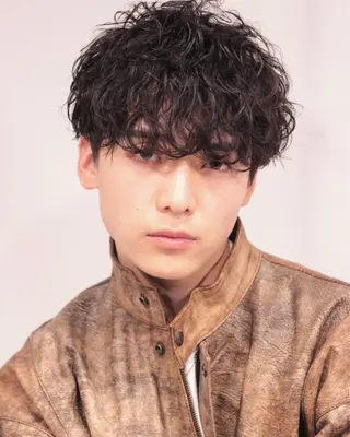 パーマ ヘアアレンジ メンズ Ryo横浜韓国ヘア/ 曲がる縮毛矯正特化のヘアスタイル