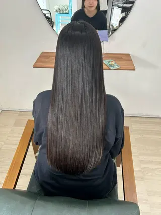 ロング MaRlen所属・白澤 彩恵のヘアスタイル