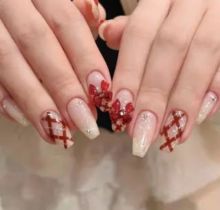 ネイル ENSalon 愛佳のネイルデザイン