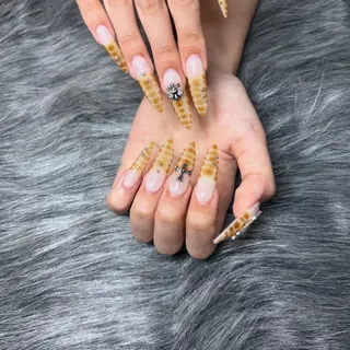 ネイル 𝑗𝑢𝑛𝑛𝑎 𝑛𝑎𝑖𝑙のネイルデザイン