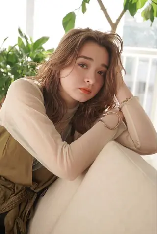 ミディアム 草野ゆずき⌇縮毛矯正 ⌇レイヤー⌇ボブ🕊のヘアスタイル