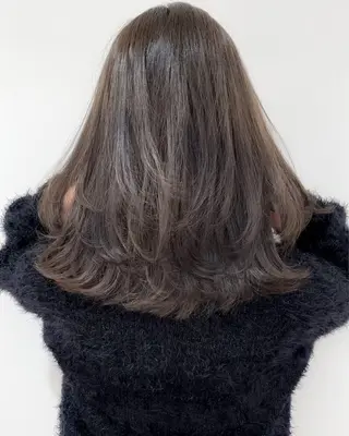 ミディアム カラー ミタニ/髪質改善 /レイヤーカットのヘアスタイル