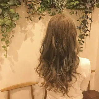 カラー Luela 彦根店所属・種市 泰士のヘアスタイル