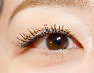 マツエク・マツパ まつ毛専門店　mauvé所属・横道 亜美のマツエク・マツパデザイン