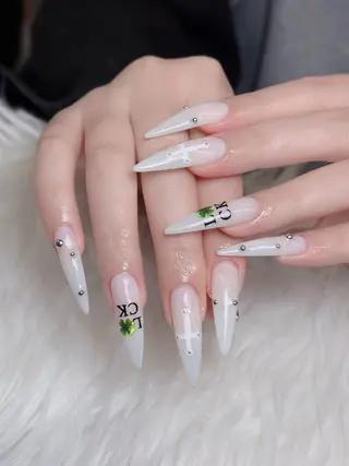 ネイル Lumi Nail 新大久保3‘のネイルデザイン