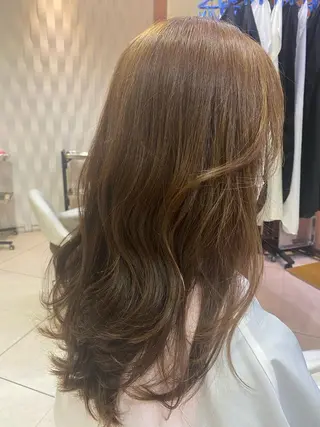 カラー EAST HAM head shop所属・岩崎 澪のヘアスタイル