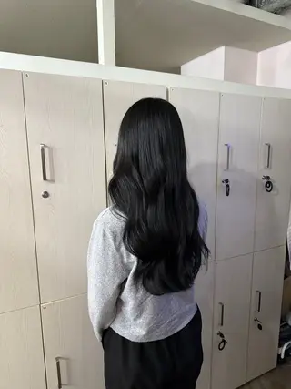 ロング カラー ブリーチ・カットモデ ル🎀serenaのヘアスタイル