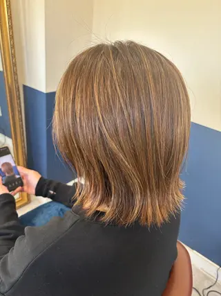 ミディアム カラー 髪の家 tiki所属・髪の家 tikiのヘアスタイル