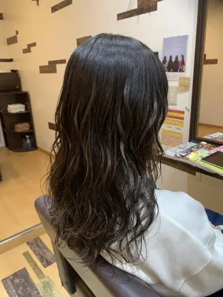 ロング カラー SUGAR所属・サトウ シューイチのヘアスタイル