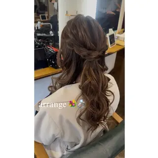 ロング ヘアアレンジ ハイトーン/ ダブルカラー/透明感のヘアスタイル