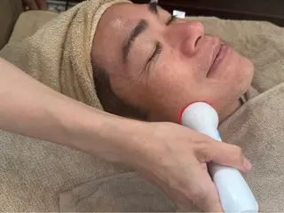 XXXY'S　COLOR FEEL　facial & nail所属・サイズカラーフィール おまみのエステ・リラクイメージ